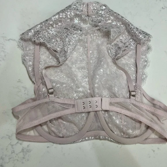 Victoria's Secret Sheer Lace Top in Light Pink - Picture 12 of 14